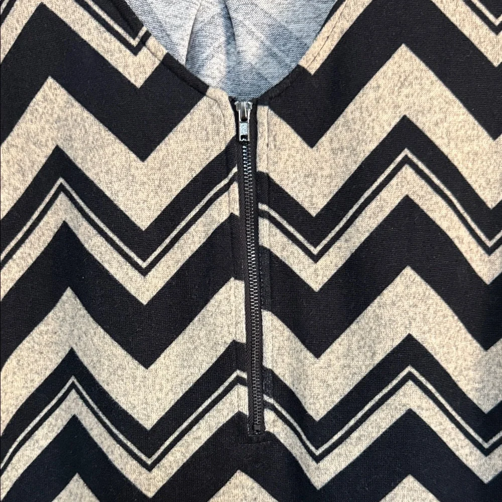 Tacera Black and Tan Chevron Tunic - Picture 9 of 13